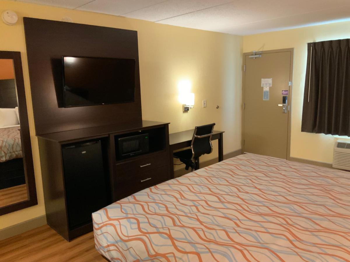 Days Inn By Wyndham Troy Il Esterno foto