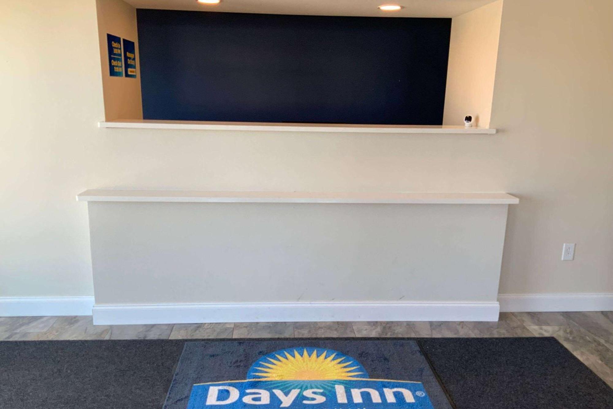 Days Inn By Wyndham Troy Il Esterno foto