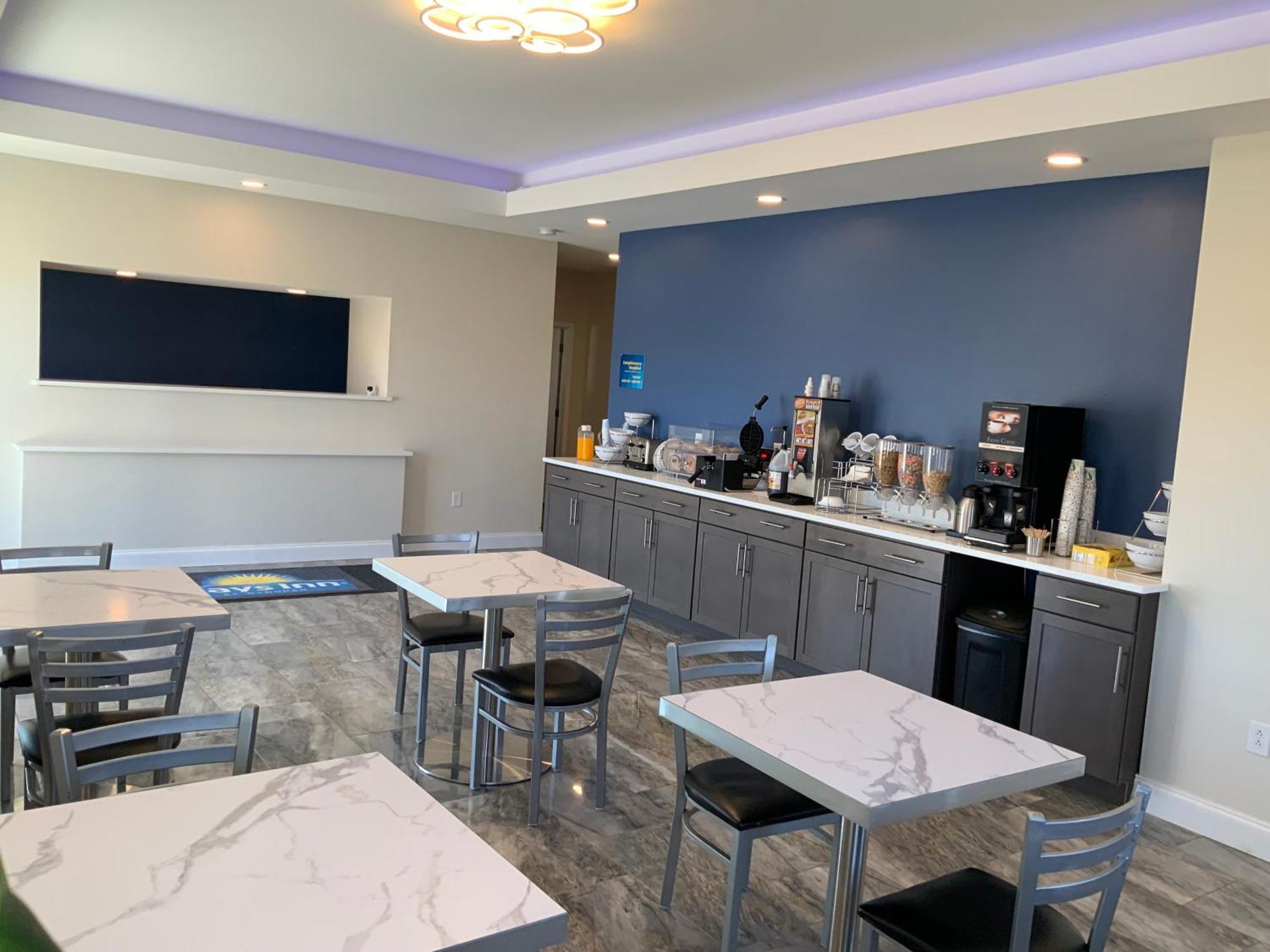 Days Inn By Wyndham Troy Il Esterno foto